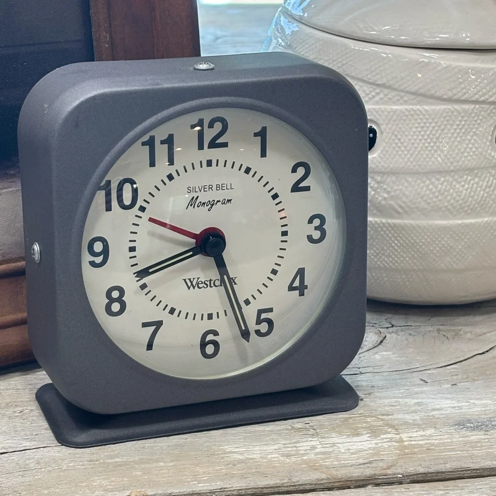 Vintage Westclox Metal Alarm Clock. Wind Up | Gray | 4.75x4 | EUC | Industrial